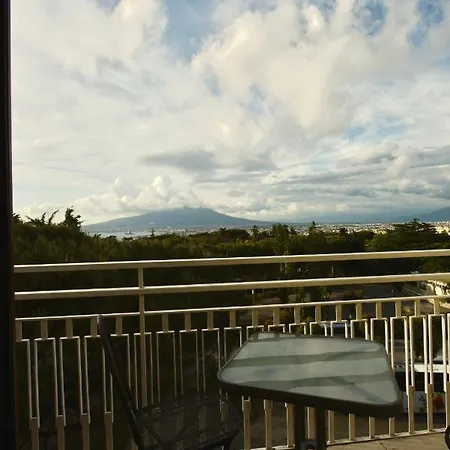 Paradiso Hotel 3*